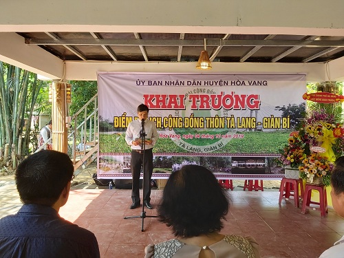 Phó Chủ tịch UBND huyện Hòa Vang Bùi Nam Dũng phát biểu tại buổi khai trương